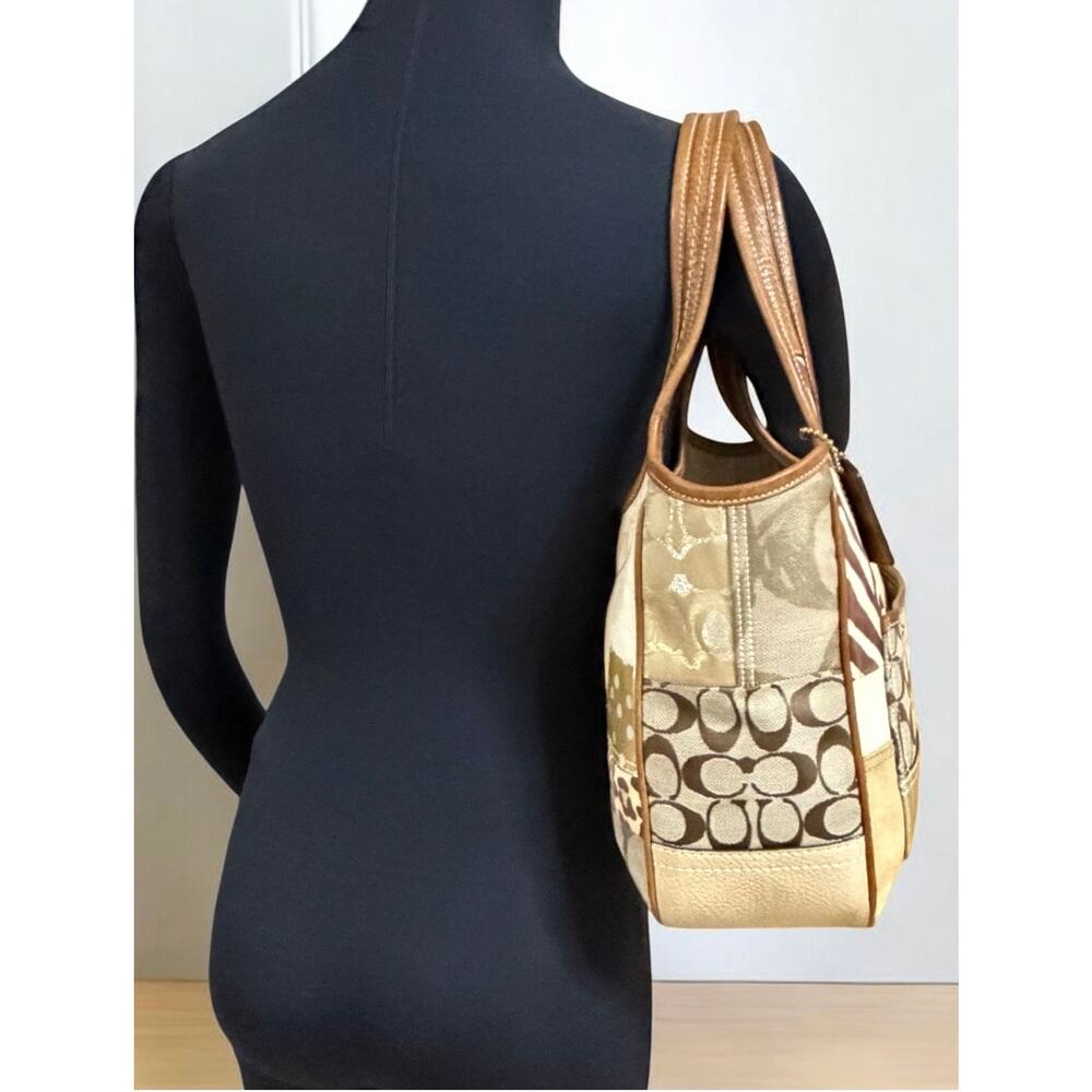 Y2K Coach 10810 Signature Patchwork Ergo Tote & 40529 Wristlet - Picture 10 of 14